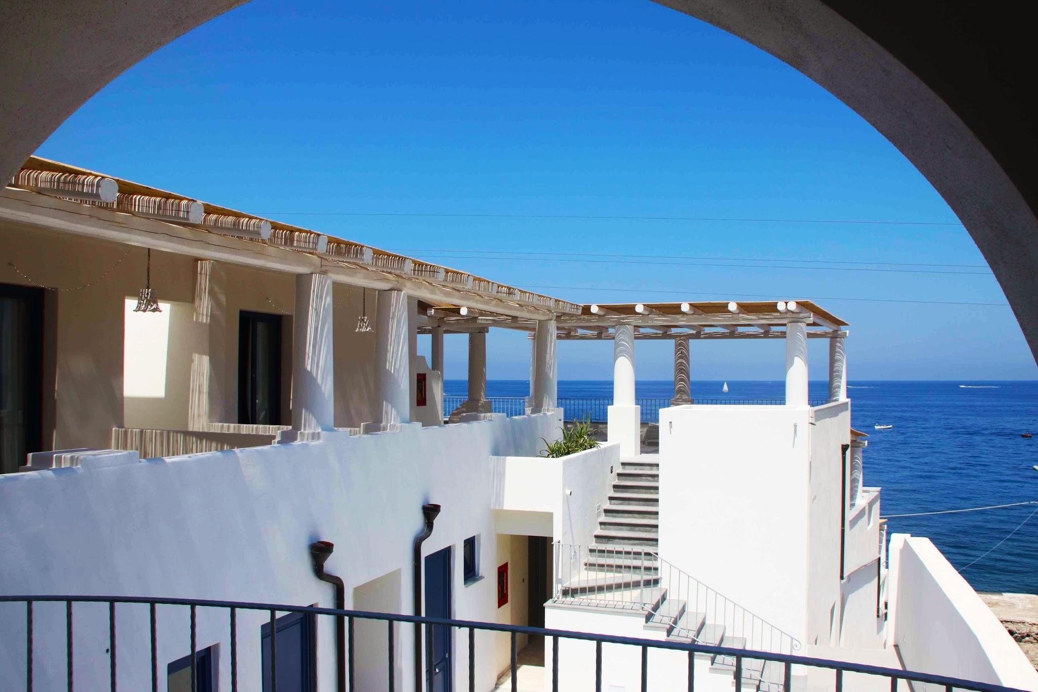 Hotel Cutimare - Aeolian Charme Acquacalda Exterior photo